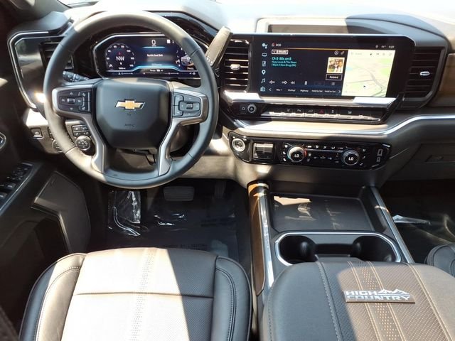 Used 2024 Black Chevrolet High Country image 21