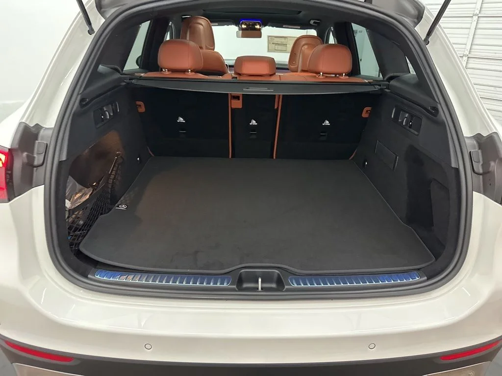Certified Used 2026 White Mercedes-Benz GLC 300 image 27