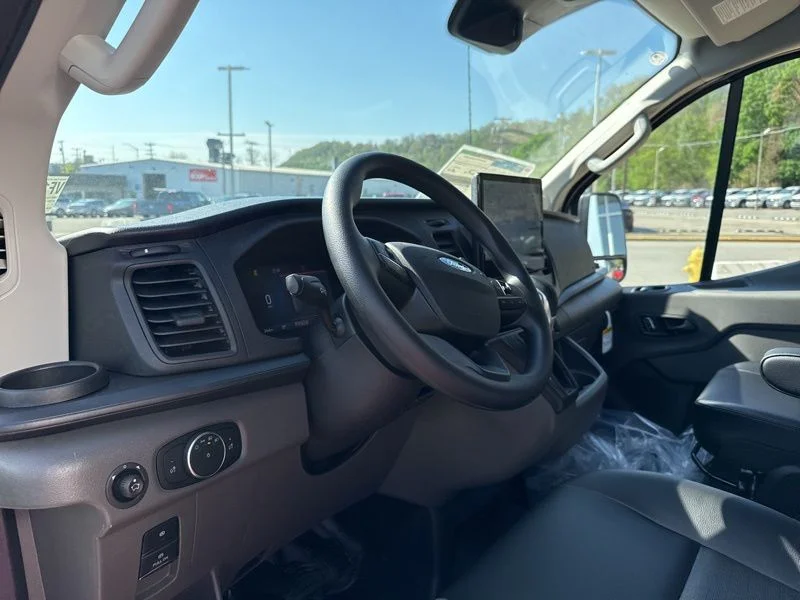 New 2026 Oxford White Ford Cargo Van image 18
