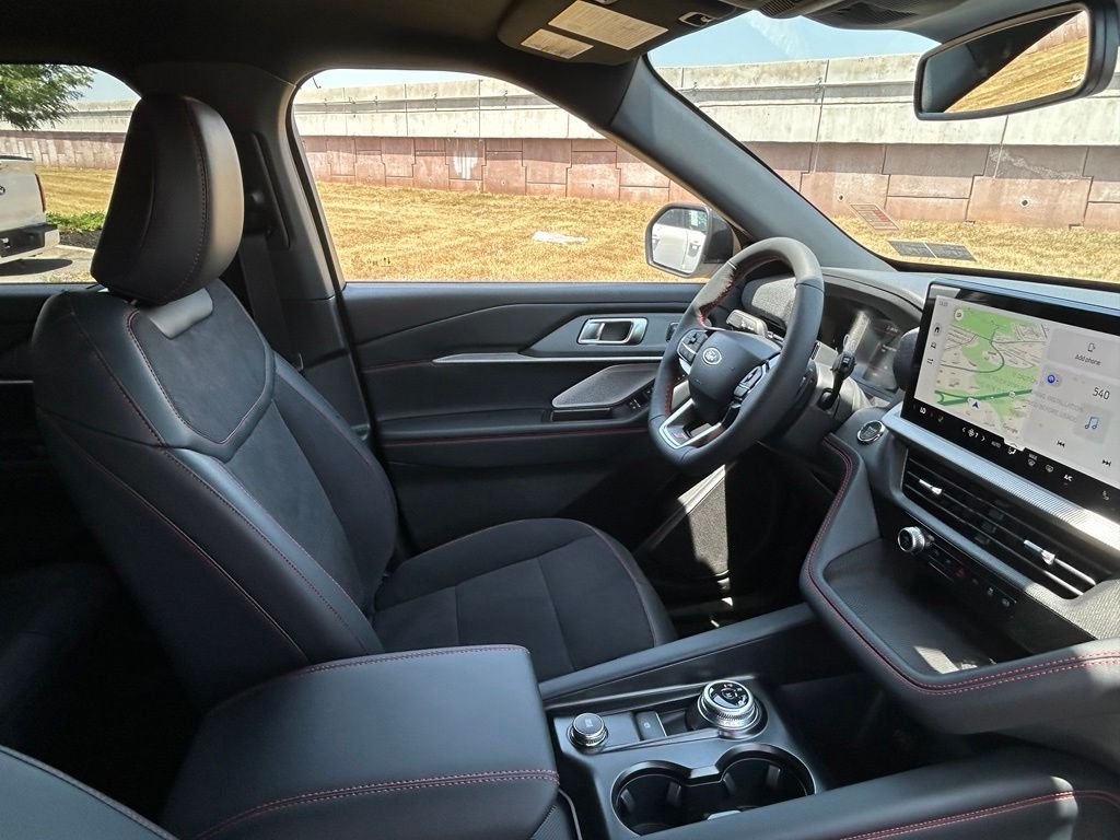 New 2026 Space White Metallic Ford ST image 39