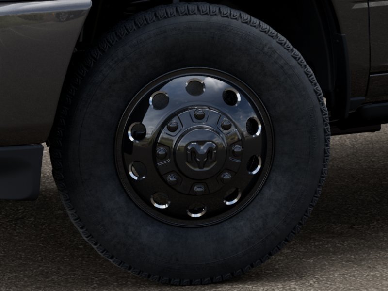 New 2026 Crystal Metallic RAM Laramie image 34