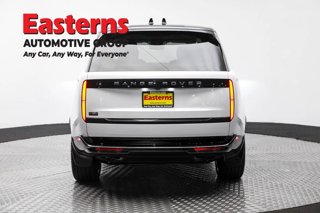 Used 2024 White Land Rover Autobiography image 6