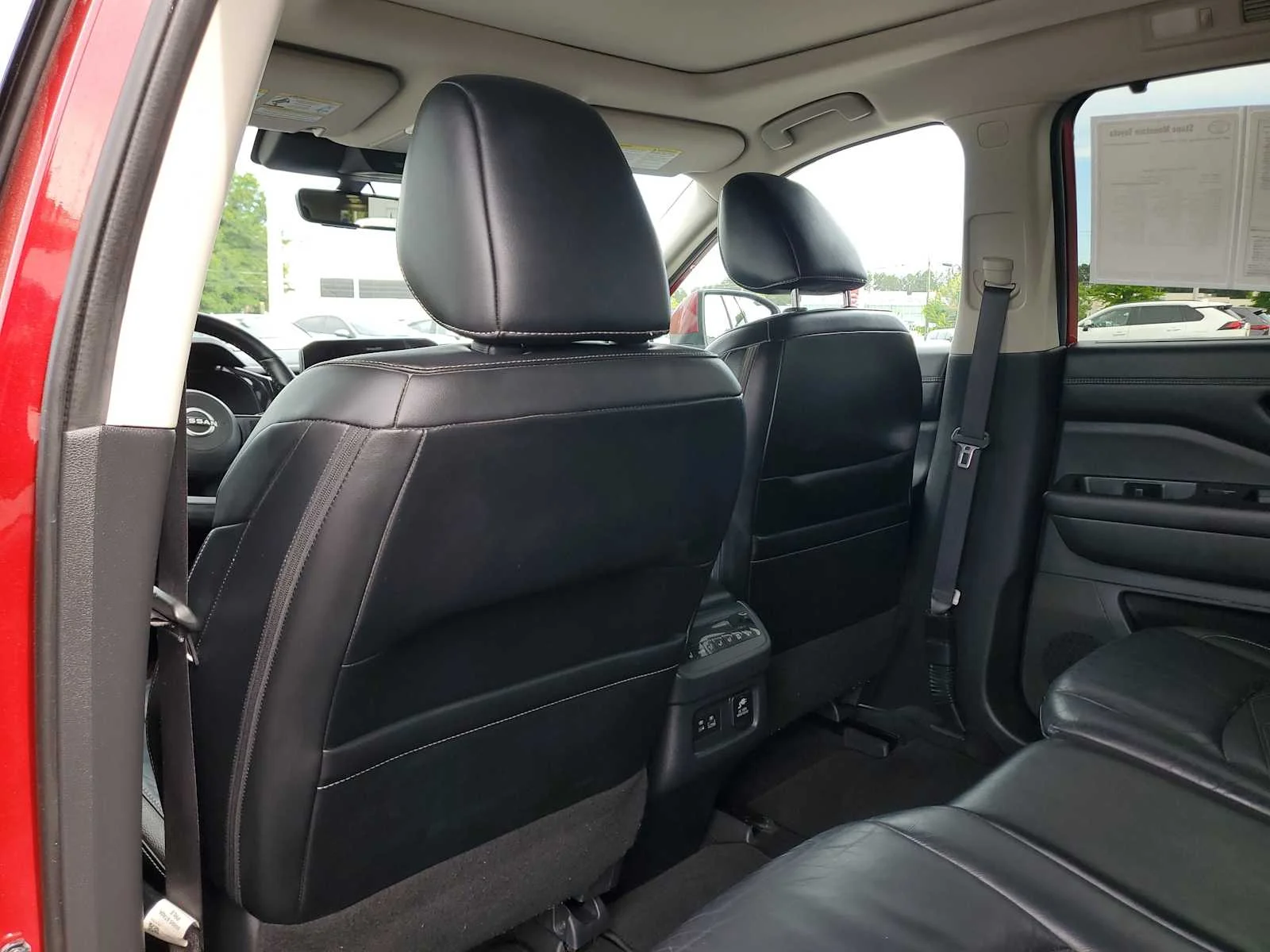 Used 2023 Scarlet Ember Tintcoat Nissan Platinum image 12