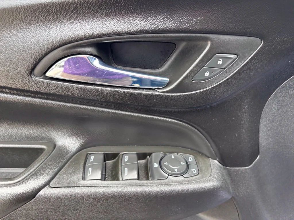 Used 2022 Blue Chevrolet LT image 20