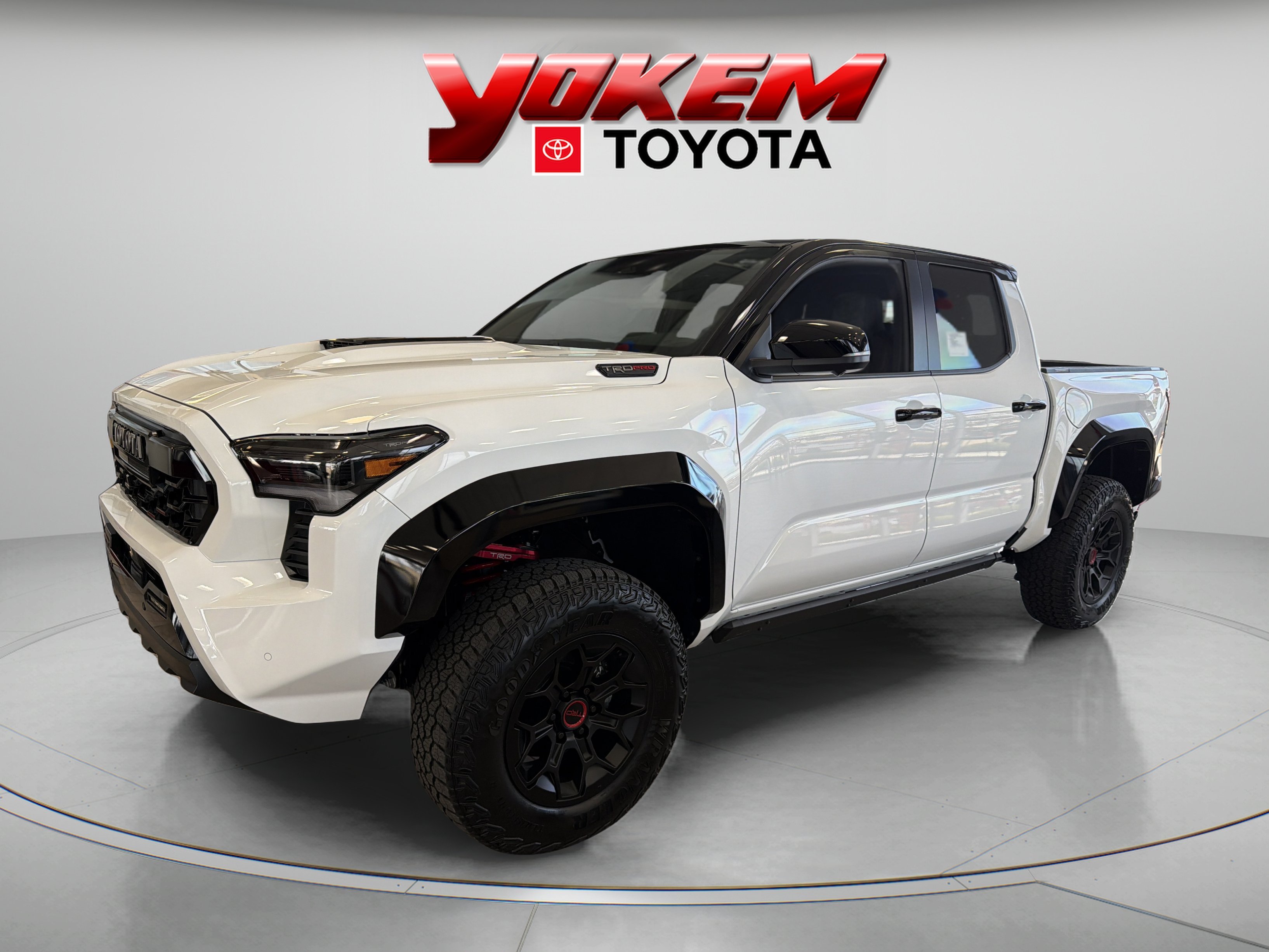 2026 Toyota Tacoma i-FORCE MAX Tacoma TRD Pro