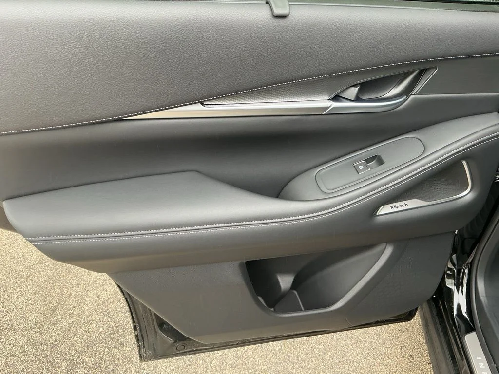New 2026 MINERAL BLACK INFINITI Luxe FWD image 26