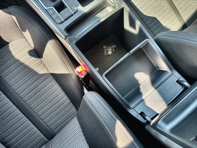 New 2026 Glacial White Pearl Kia LX image 23