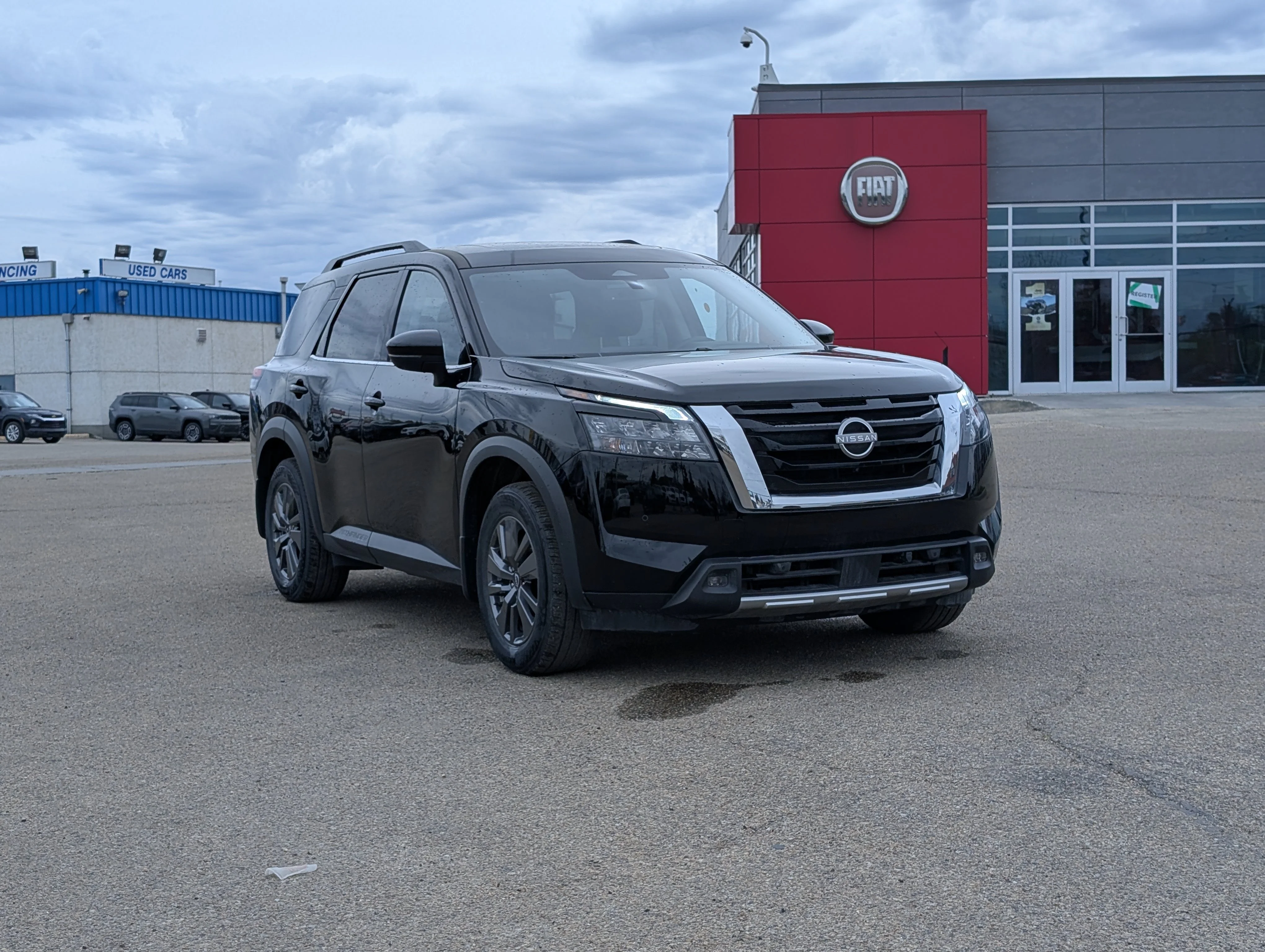 Used 2024 Gun Metallic Nissan SV image 9