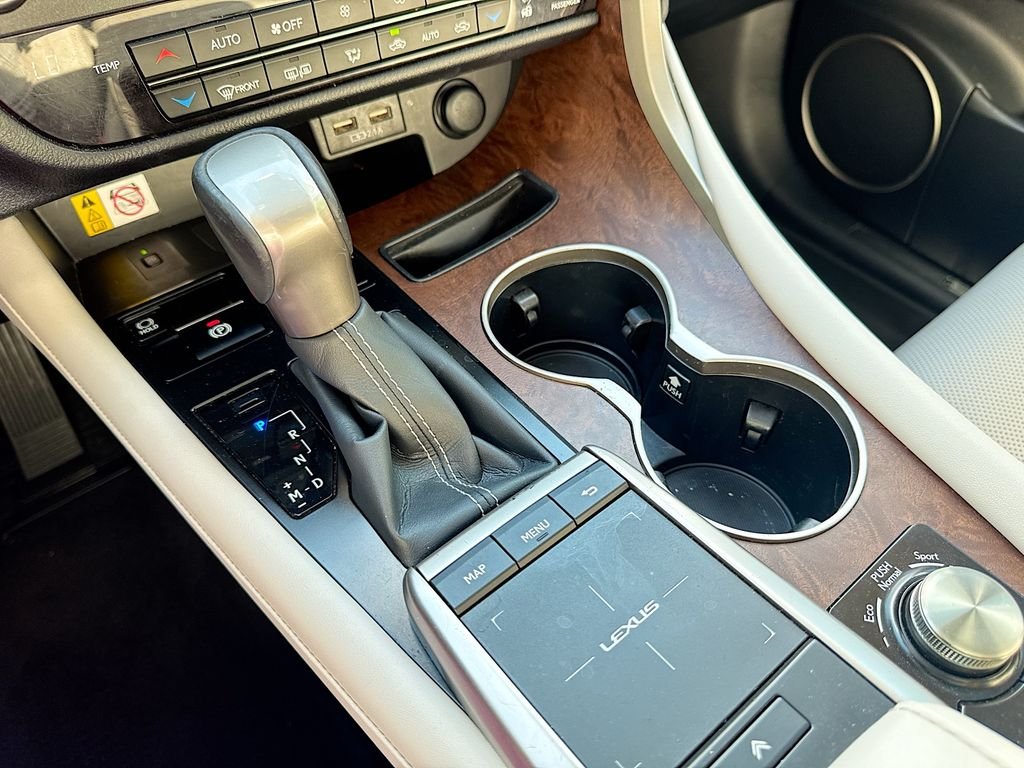 Certified Used 2022 White Lexus 350L image 29