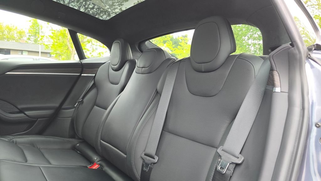 Used 2023 Stealth Gray Tesla  image 18