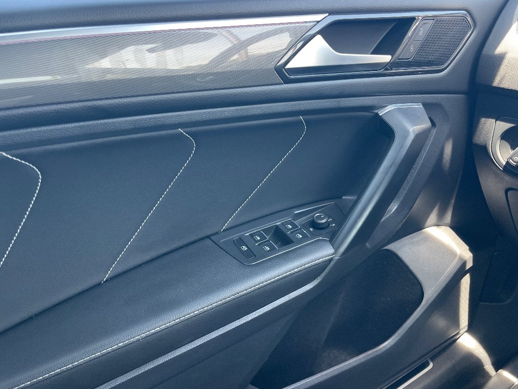 Used 2023 Platinum Gray Metallic Volkswagen SE R-Line Black image 11