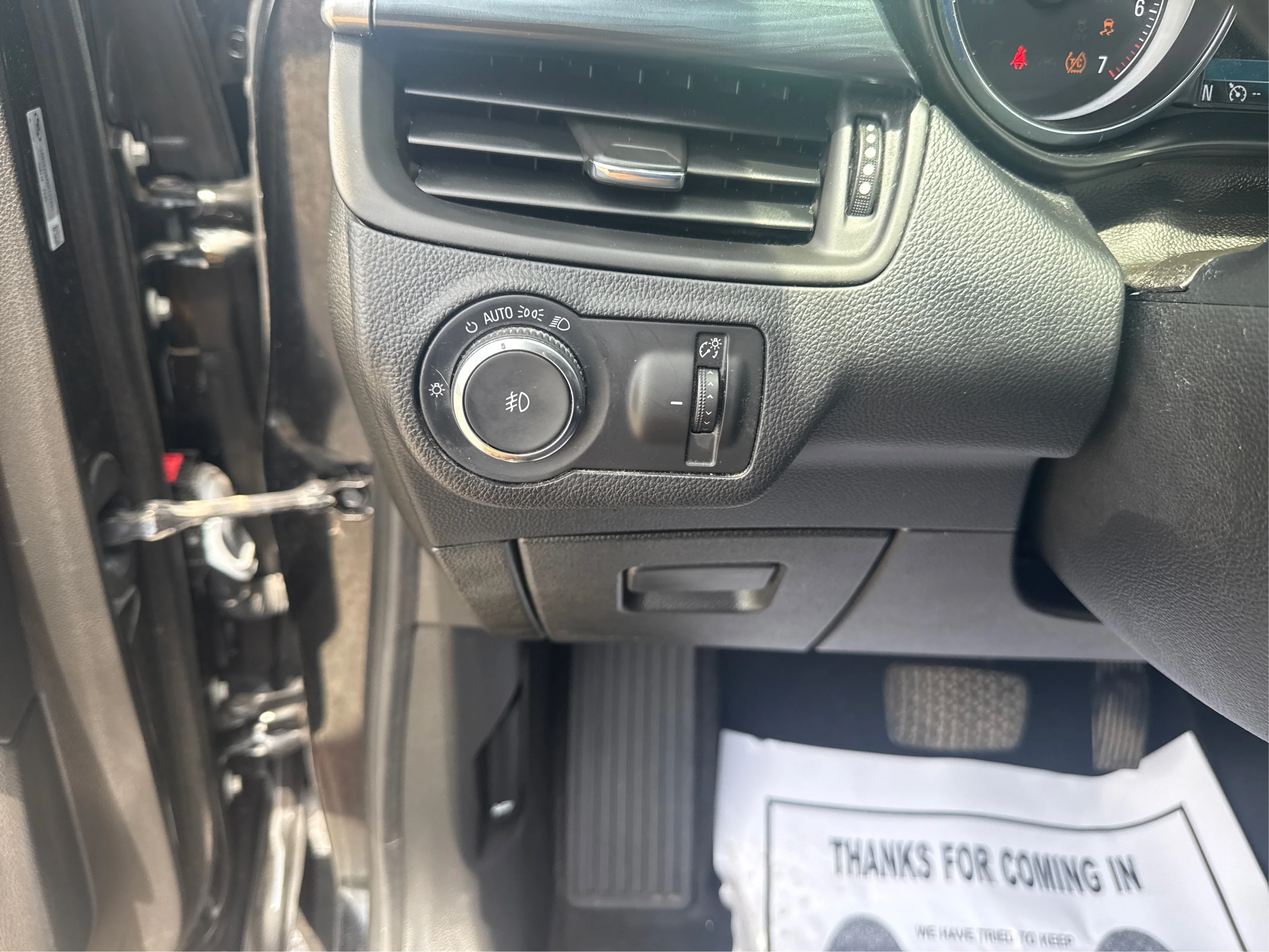 Used 2019 Black Buick AWD Essence image 18