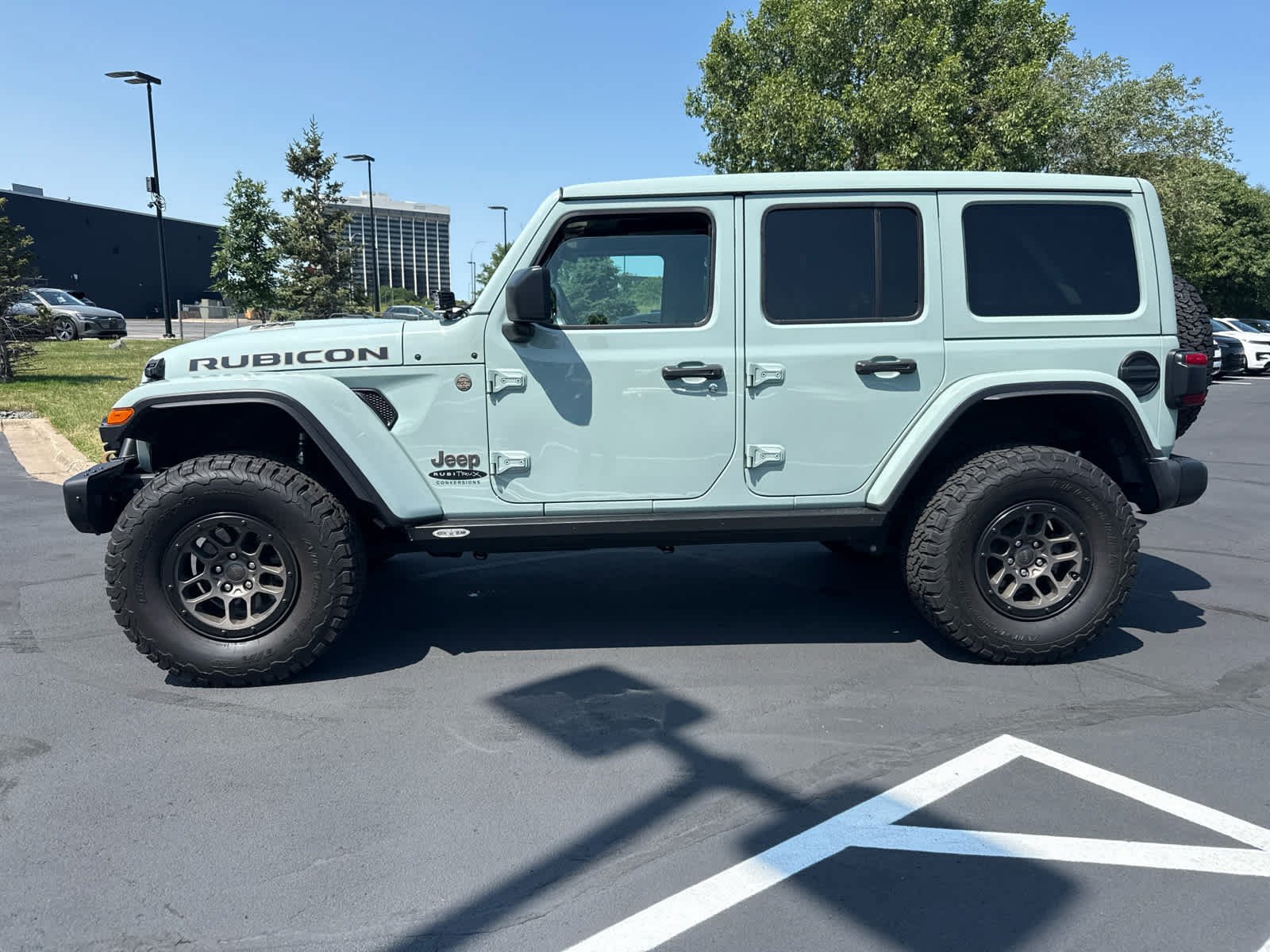 Used 2023 Earl Clearcoat Jeep Rubicon 392 image 2