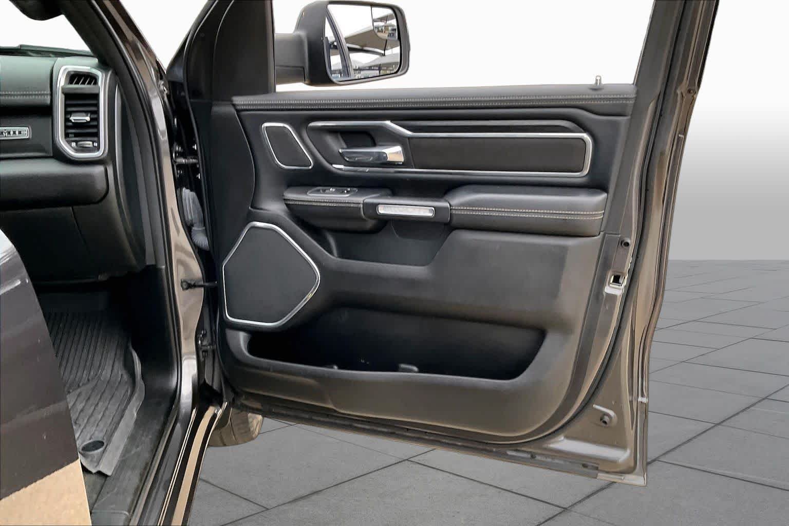 Used 2023 Granite Crystal Metallic Clearcoat Ram Laramie image 22