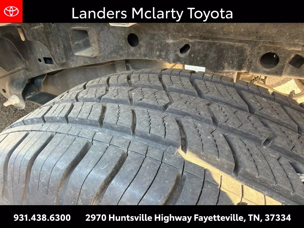 Used 2021 White Ford XLT image 7