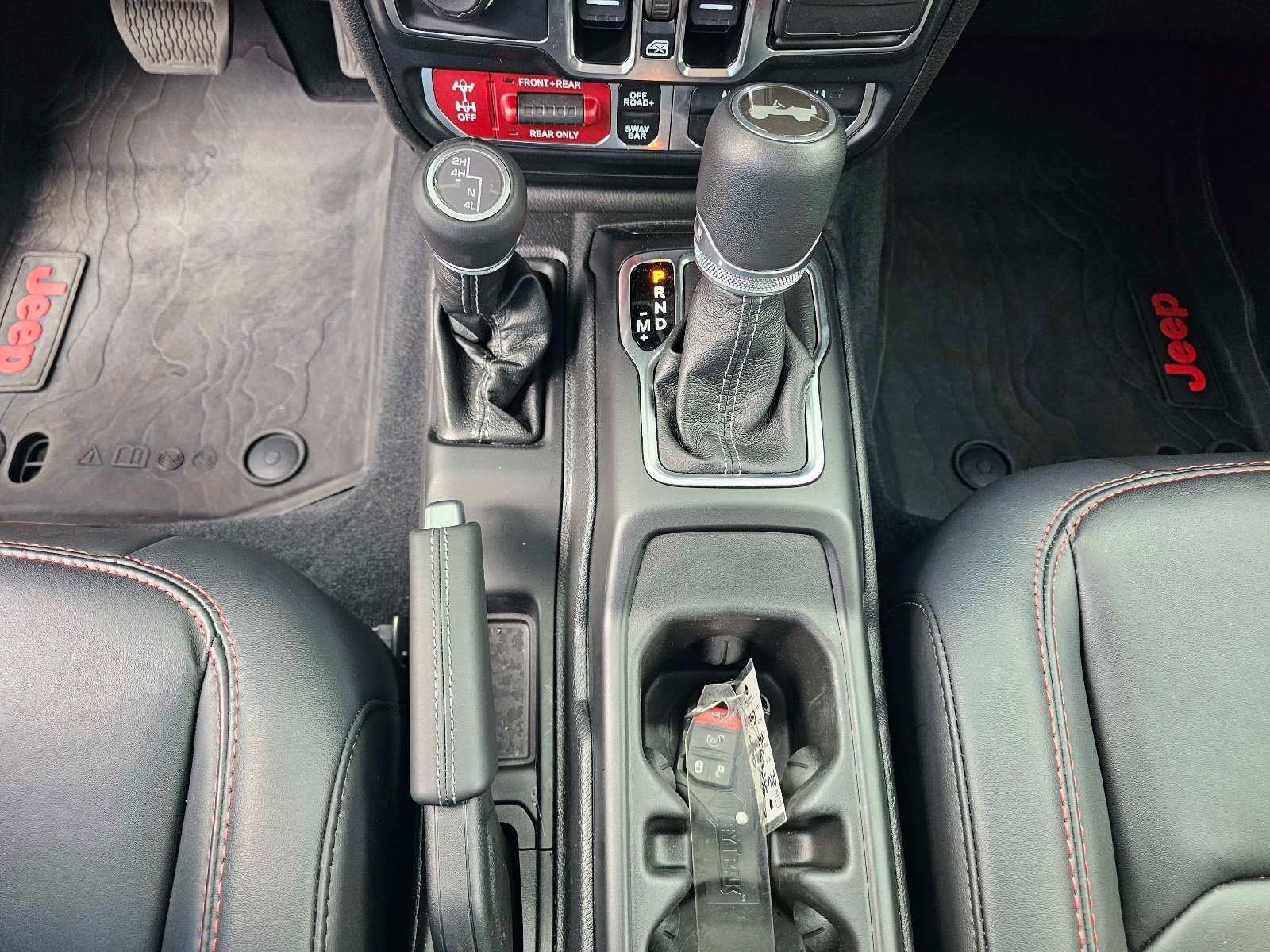 Used 2024 Anvil Clear Coat Jeep Rubicon image 27