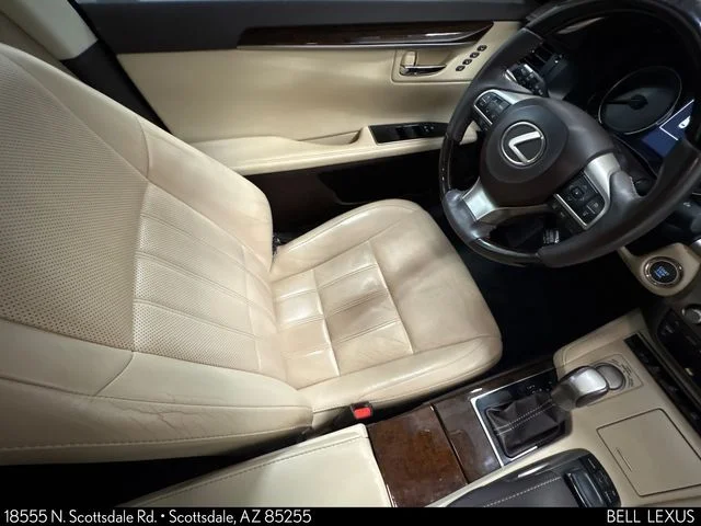 Used 2017 White Lexus 350 image 30