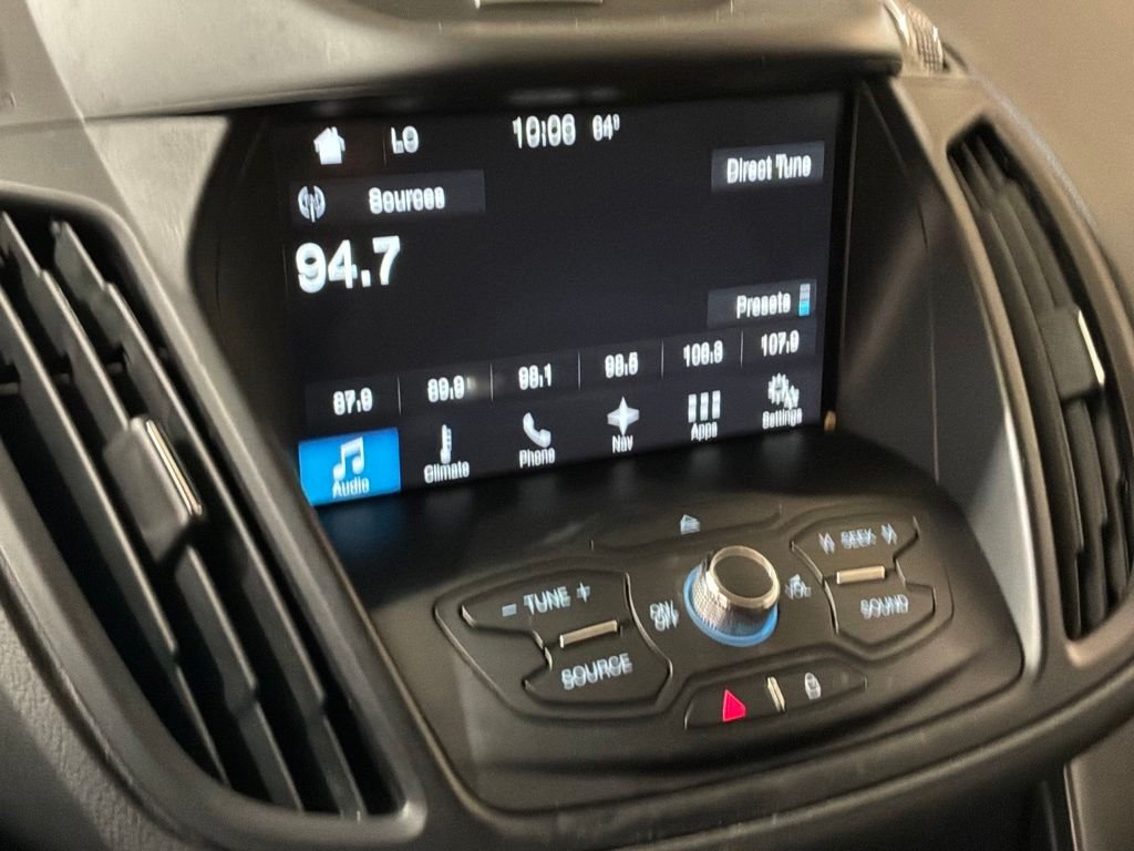Used 2016 Ford Escape SE with VIN 1FMCU9GX5GUA41652 for sale in Great Neck, NY