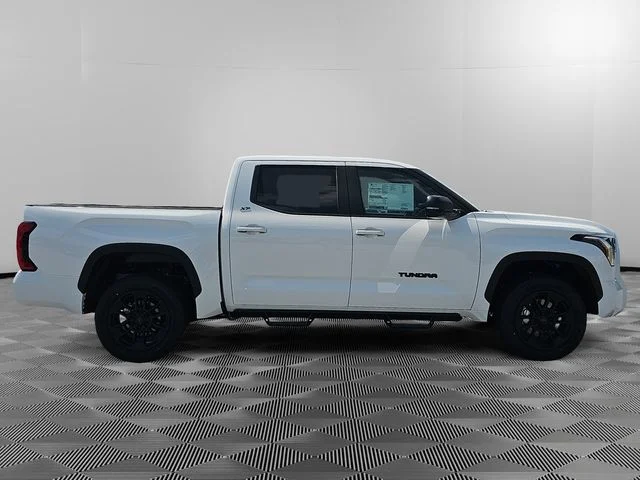 New 2026 Ice Cap Toyota SR5 image 6