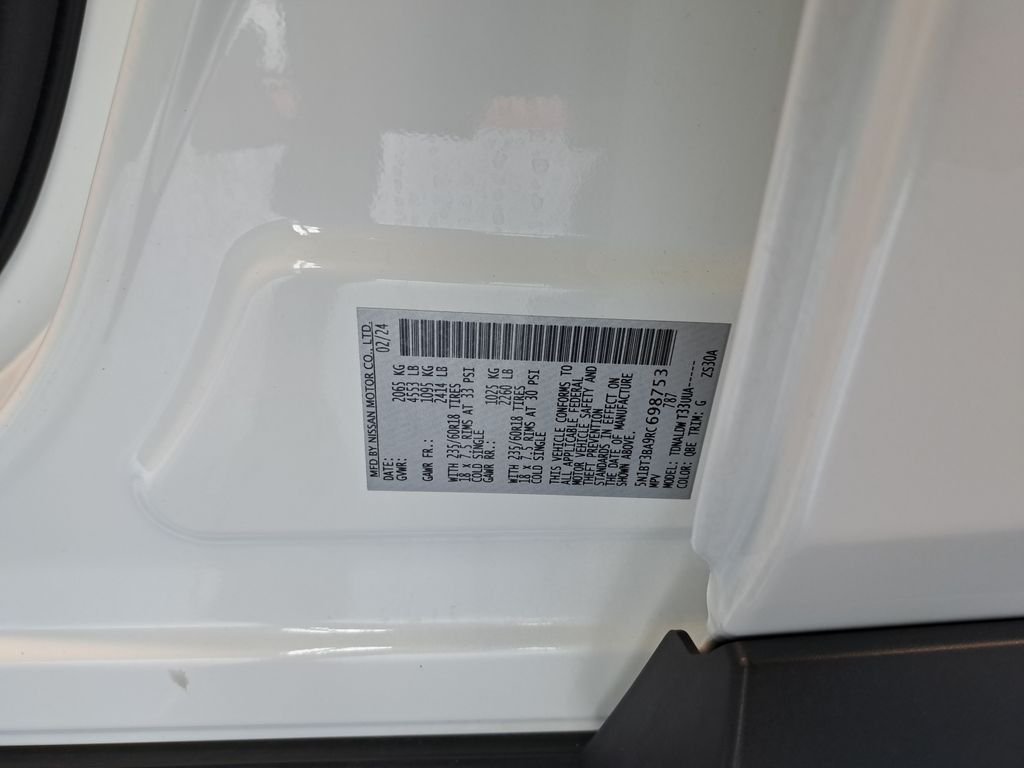 Used 2024 White Nissan SV image 38