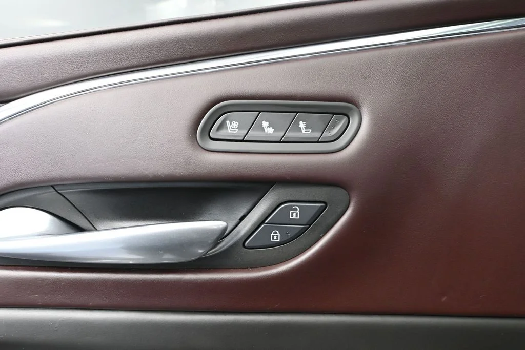 2024 Cadillac Escalade V-Series - Photo 16
