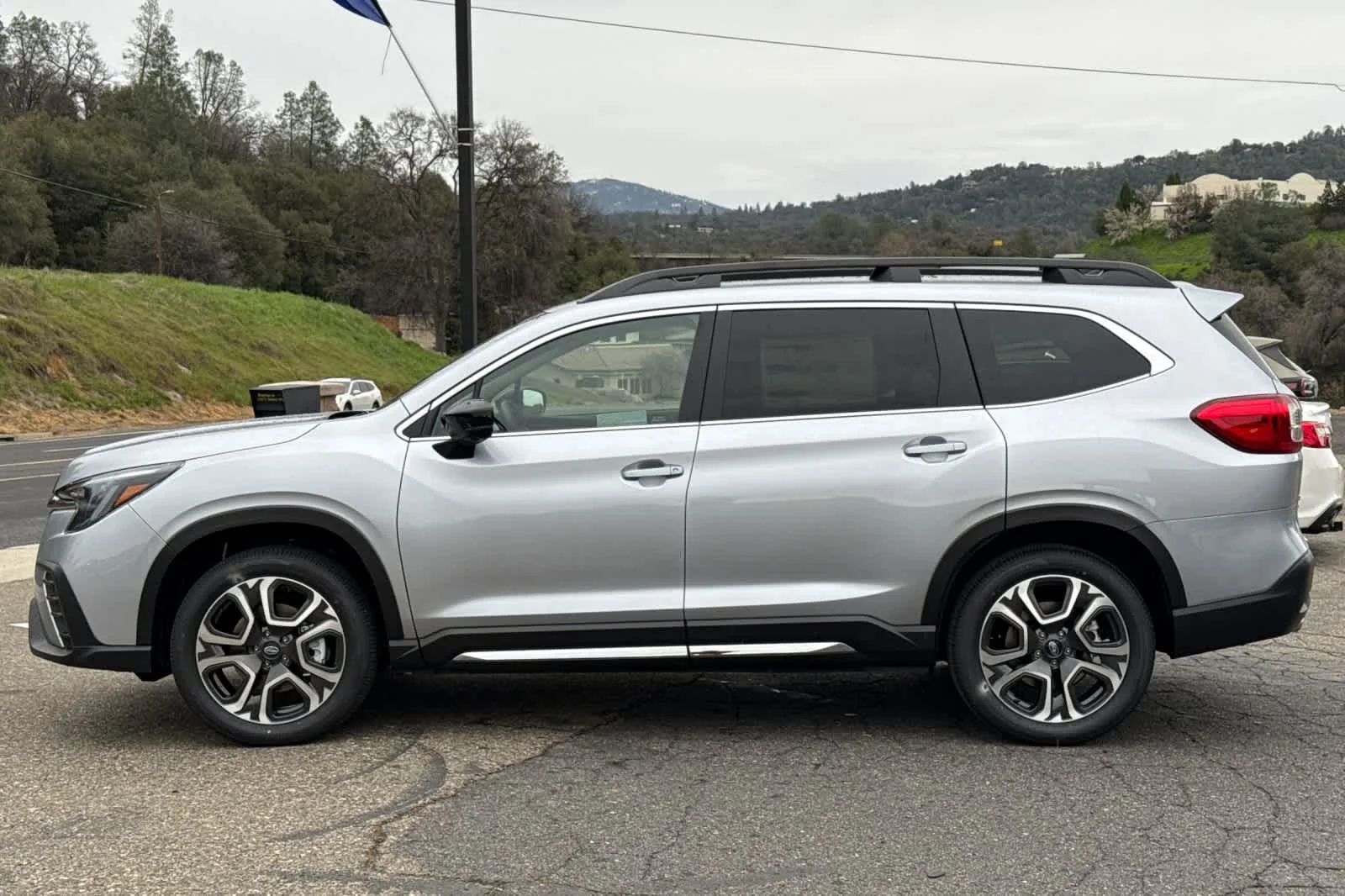 2026 Subaru Ascent Limited - Photo 6