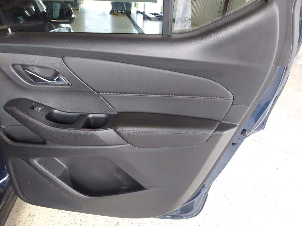 Used 2022 Blue Chevrolet LT image 32