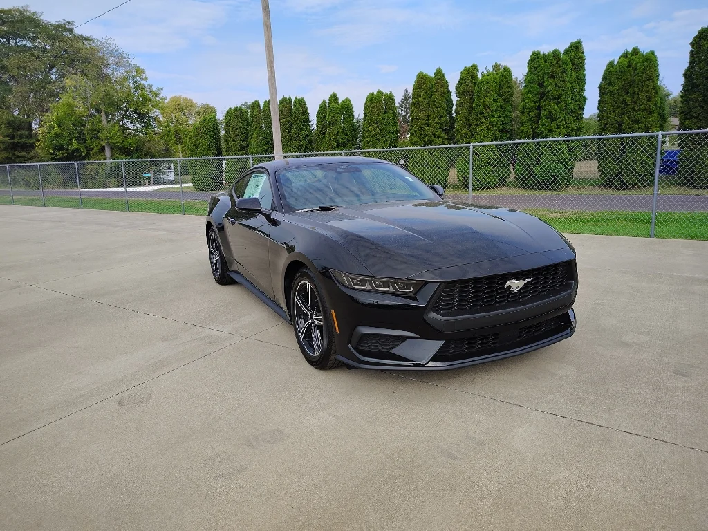 New 2025 Shadow Black Ford EcoBoost® Premium Fastback image 22