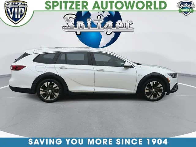 Used 2019 White Buick Essence image 10