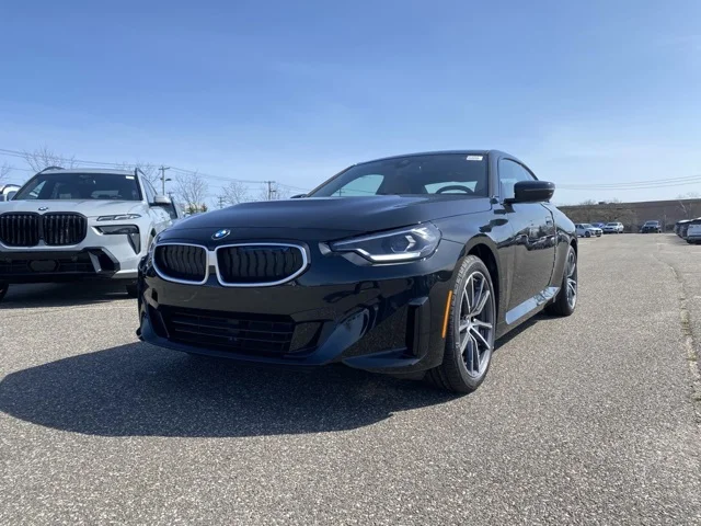2025 BMW 2 Series 230i xDrive Coupe's photo
