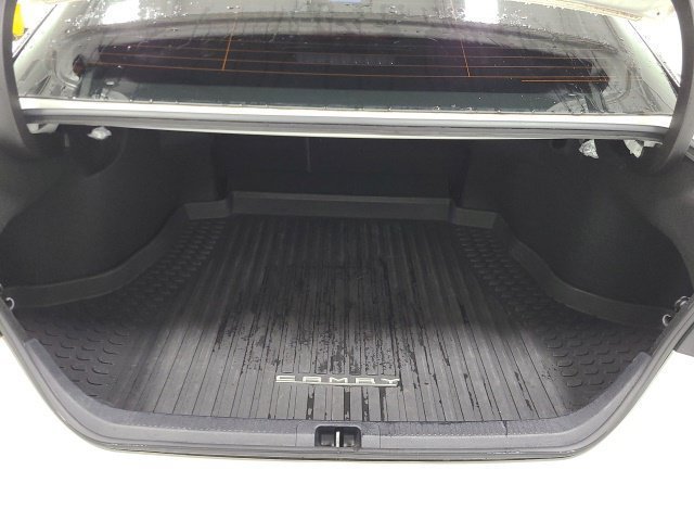 Certified Used 2021 Wind Chill Pearl/Midnight Black Metallic Toyota XSE V6 image 40