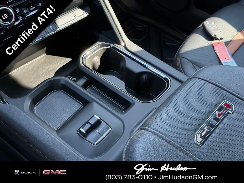 Used 2025 White GMC AT4 image 34