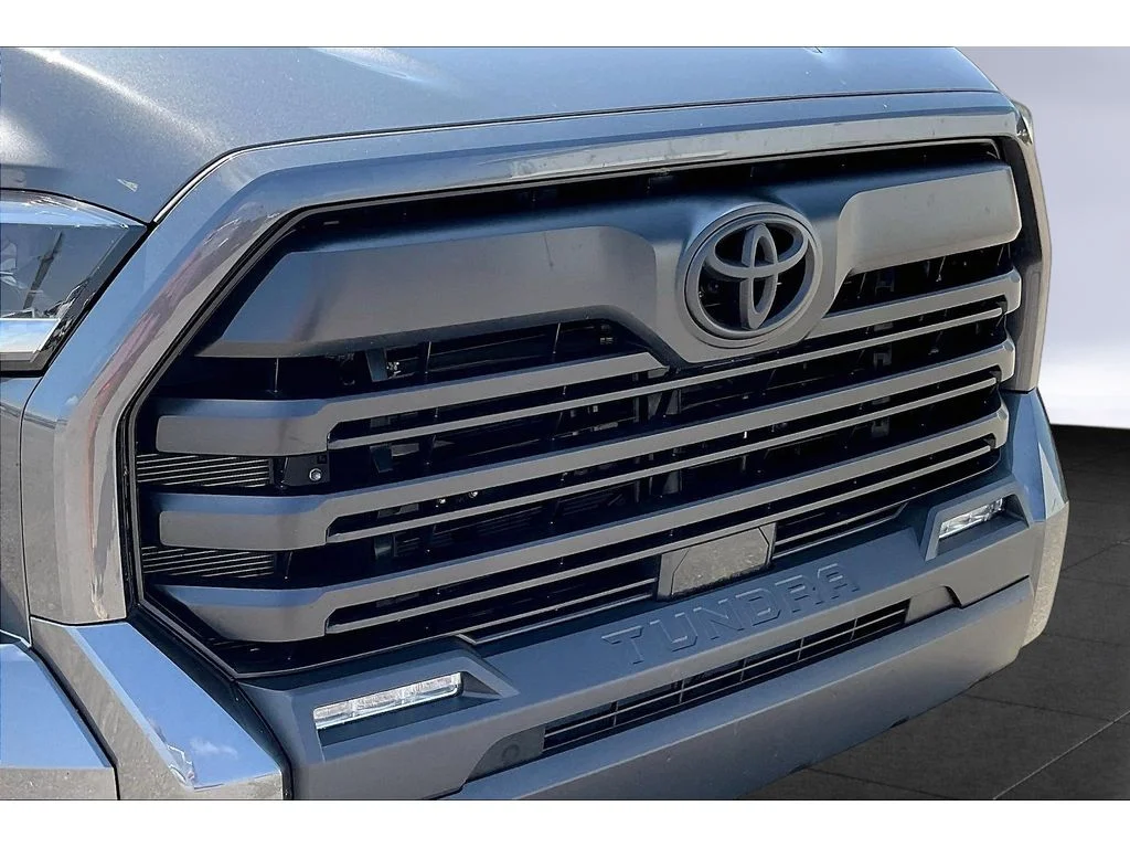 Used 2026  Toyota SR image 21