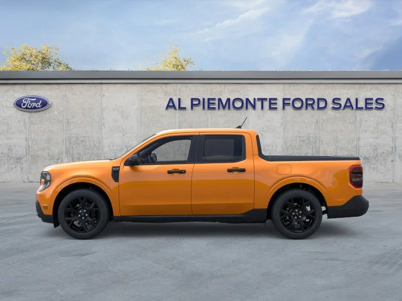 New 2026 Orange Fury Metallic Tri-Coat Ford XLT image 3