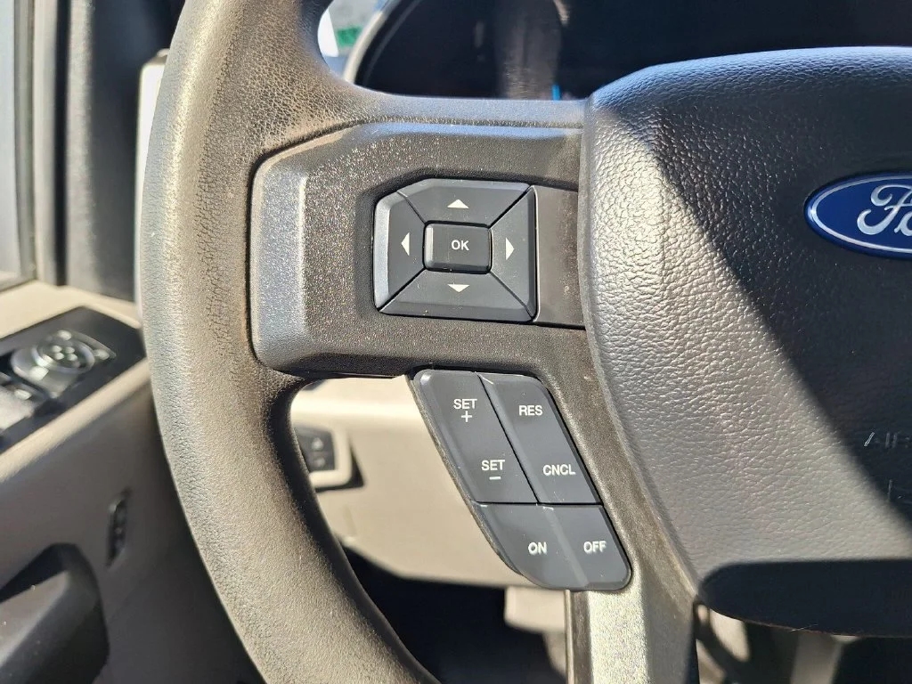 Used 2019 Oxford White Ford XL image 16