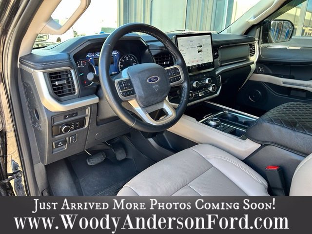 Used 2023 Agate Black Metallic Ford XLT image 8