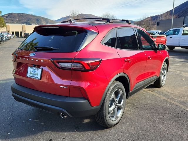 New 2026 Rapid Red Metallic Tinted Clearcoat Ford ST-Line image 3