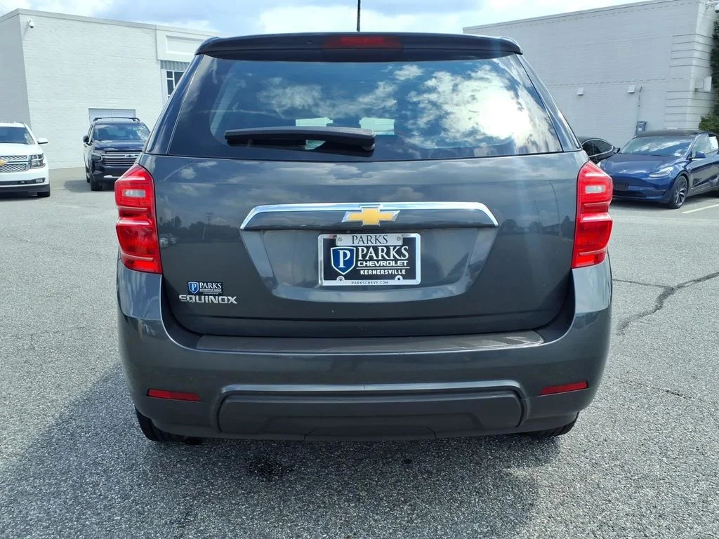 Used 2017 Gray Chevrolet LS image 28
