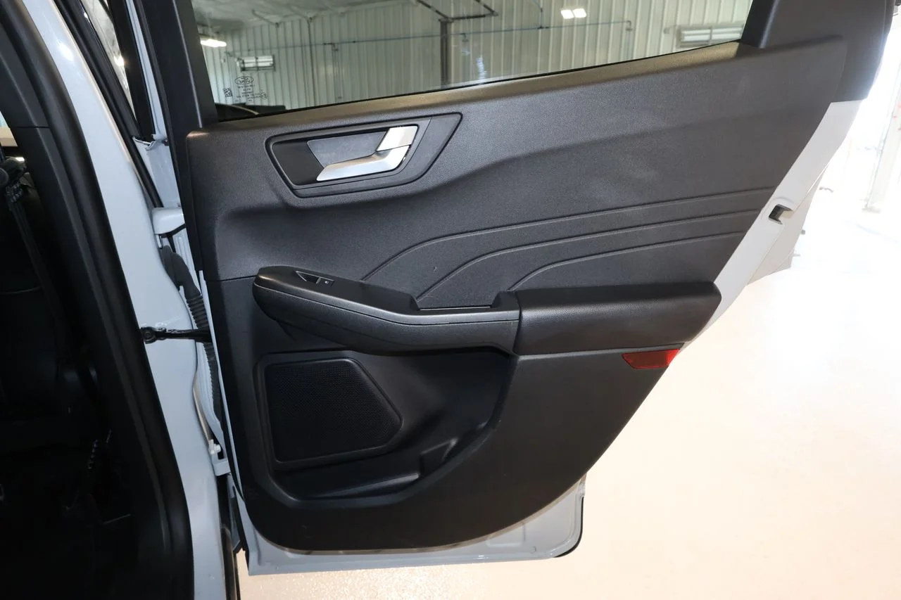 Used 2025 Silver Ford ST-Line Select image 19