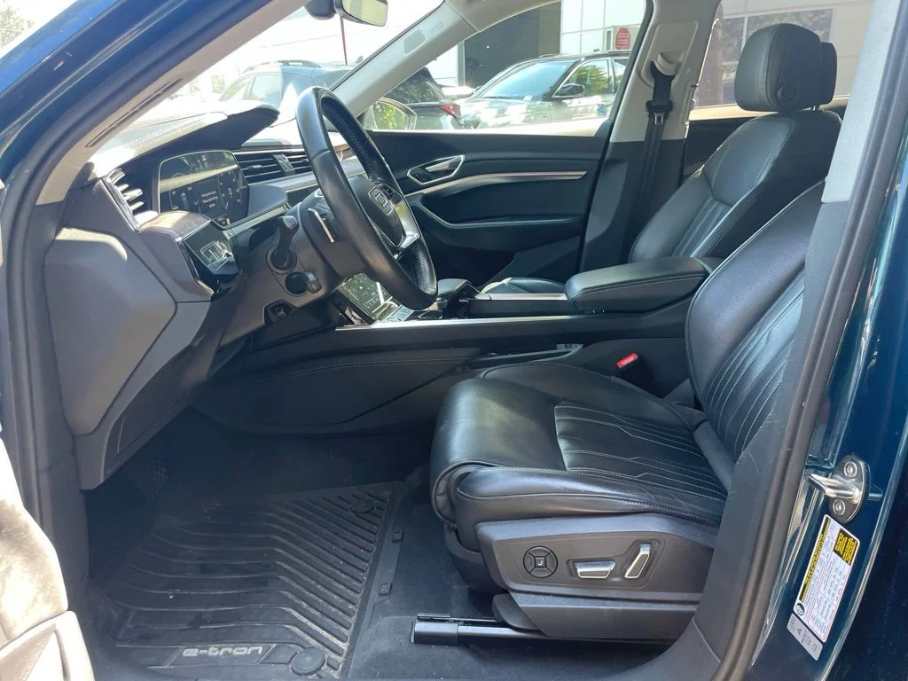 Used 2019 Galaxy Blue Metallic Audi Prestige image 20