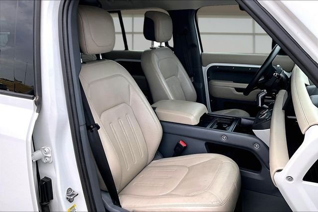 Used 2020 White Land Rover HSE image 7