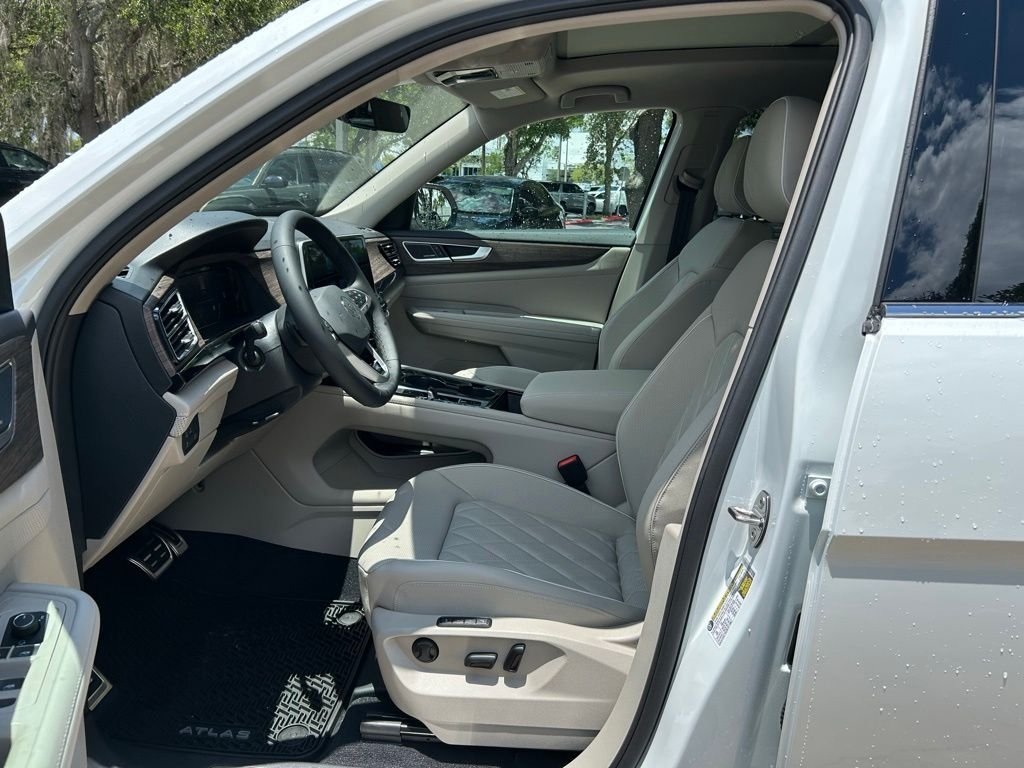 New 2026 White/off-white Volkswagen 2.0T SEL Premium R-Line image 14