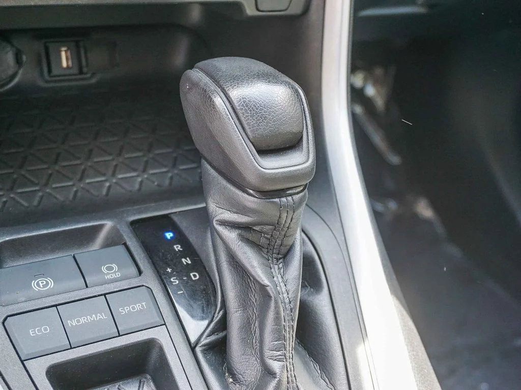 Used 2022 Black Toyota LE image 22