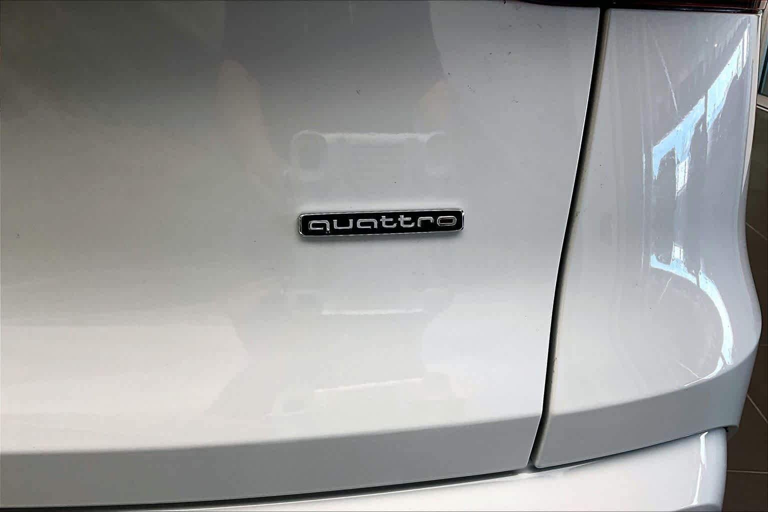 Used 2025 Glacier White Metallic Audi Premium Plus image 10