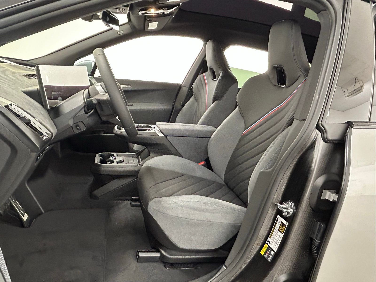New 2026 Space Silver Metallic BMW xDrive45 image 28
