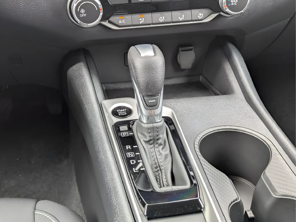 New 2026 White Nissan 2.5 SV image 26