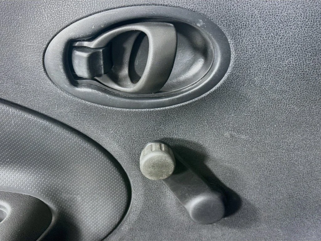 Used 2014 Gray Nissan S image 19