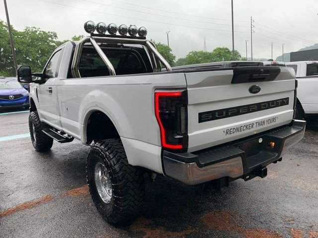 Used 2022 White Ford XL image 2