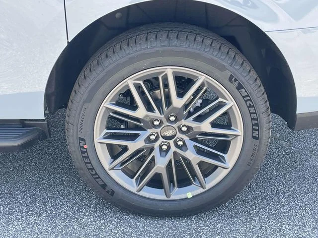 New 2026 Gray Ford Platinum image 8