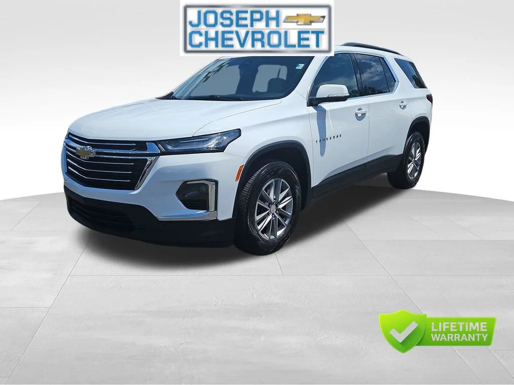 Used 2023 Summit White Chevrolet LT Cloth image 2